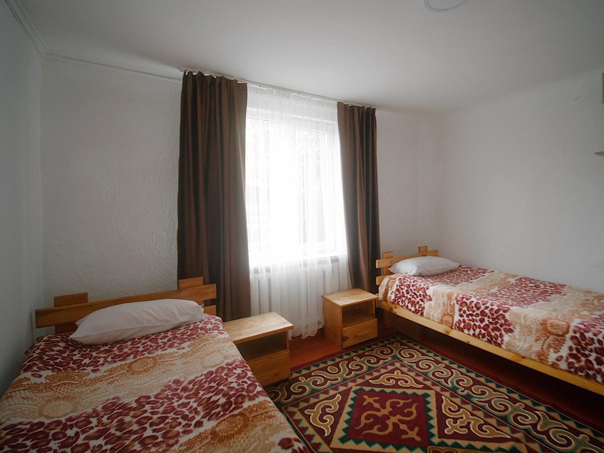 Guesthouse Alakol Karakol Exterior foto
